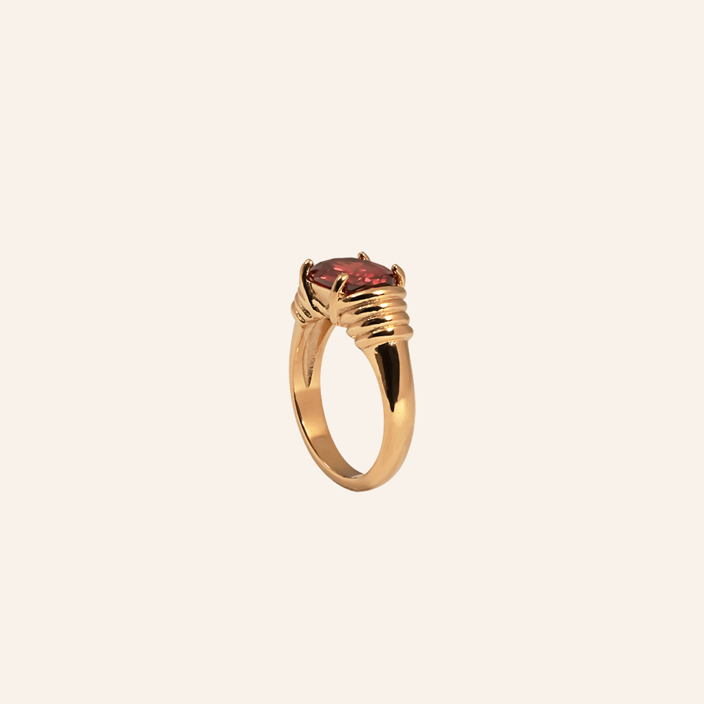 Ivy Ring (red)