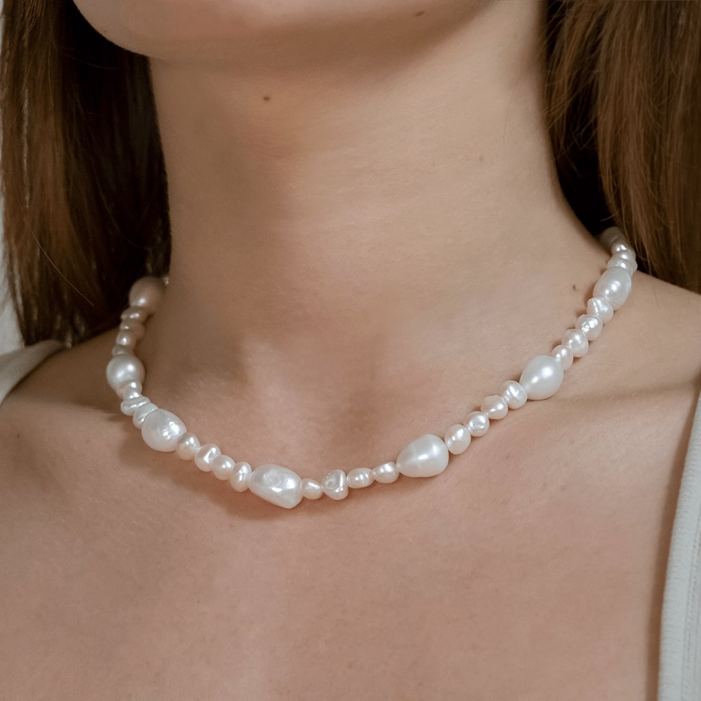 sarah pearl necklace on model